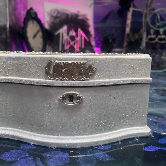 Sleep token caramel music box - Picture 4 of 15